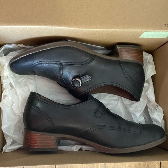 Dansko Oxfords GUC - Picture 11 of 11